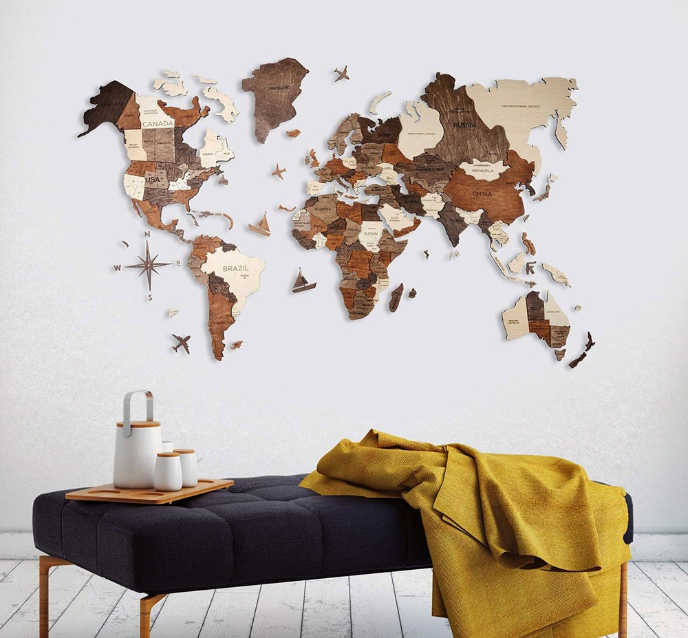 نقاشی های سه بعدی روی نقشه جهان چوبی دیوار